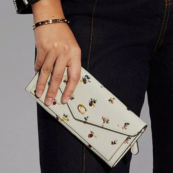 NWT ~ Coach Wyn Soft Wallet With Paint Dab Floral Print~ Very Rare - Picture 16 of 16